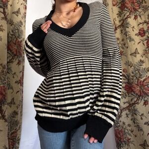 Stile Benetton Striped V-Neck Black White Pleated Knit Bubble sweater
